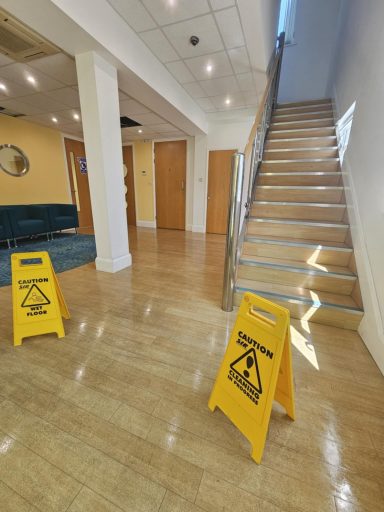Commercial office cleaners in Chichester